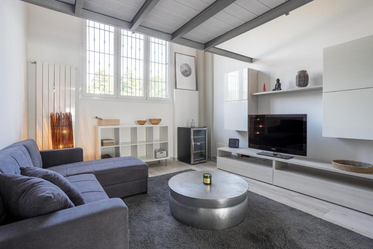 Navigli-Duomo Exclusive Design Loft Su Due Piani Con Wifi Apartment Milan Luaran gambar