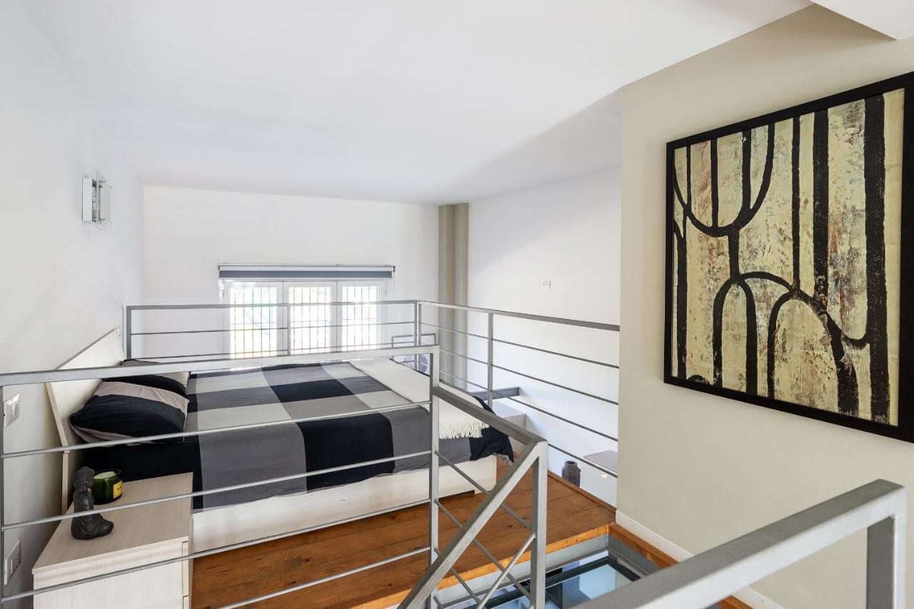 Navigli-Duomo Exclusive Design Loft Su Due Piani Con Wifi Apartment Milan Luaran gambar